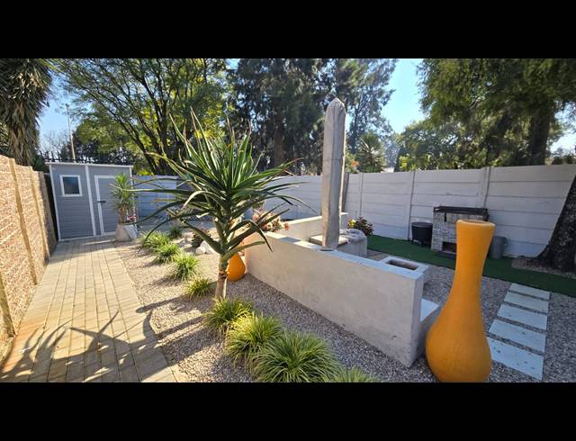 2 BEDROOM SECTIONAL TITLE FOR SALE IN ALBERTSDAL
